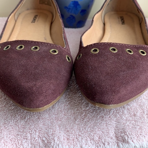 Nearly New Sonoma Genuine Suede Hadlee Flats - Picture 2 of 8